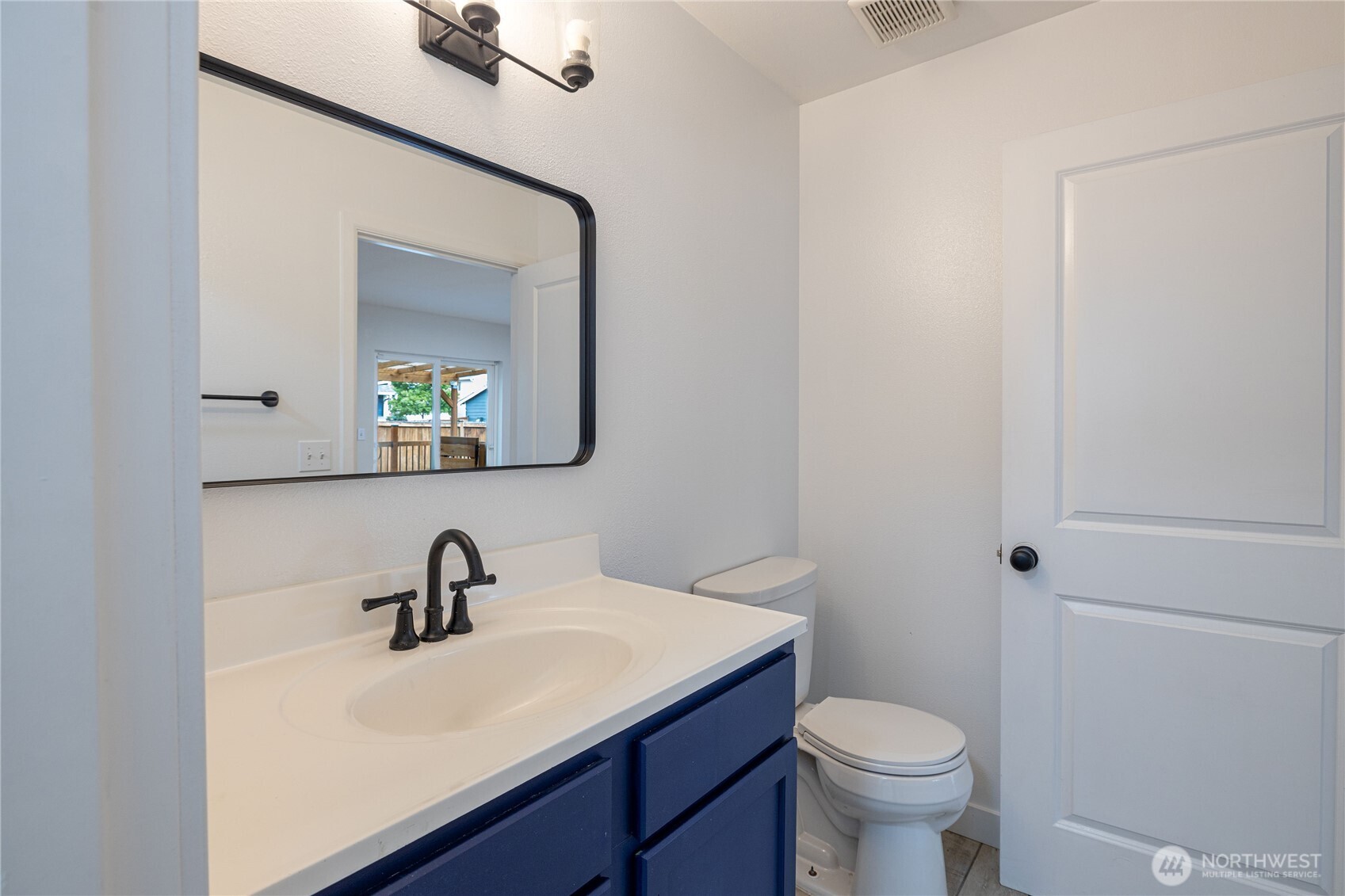 18306 71st Avenue Property Photo 12
