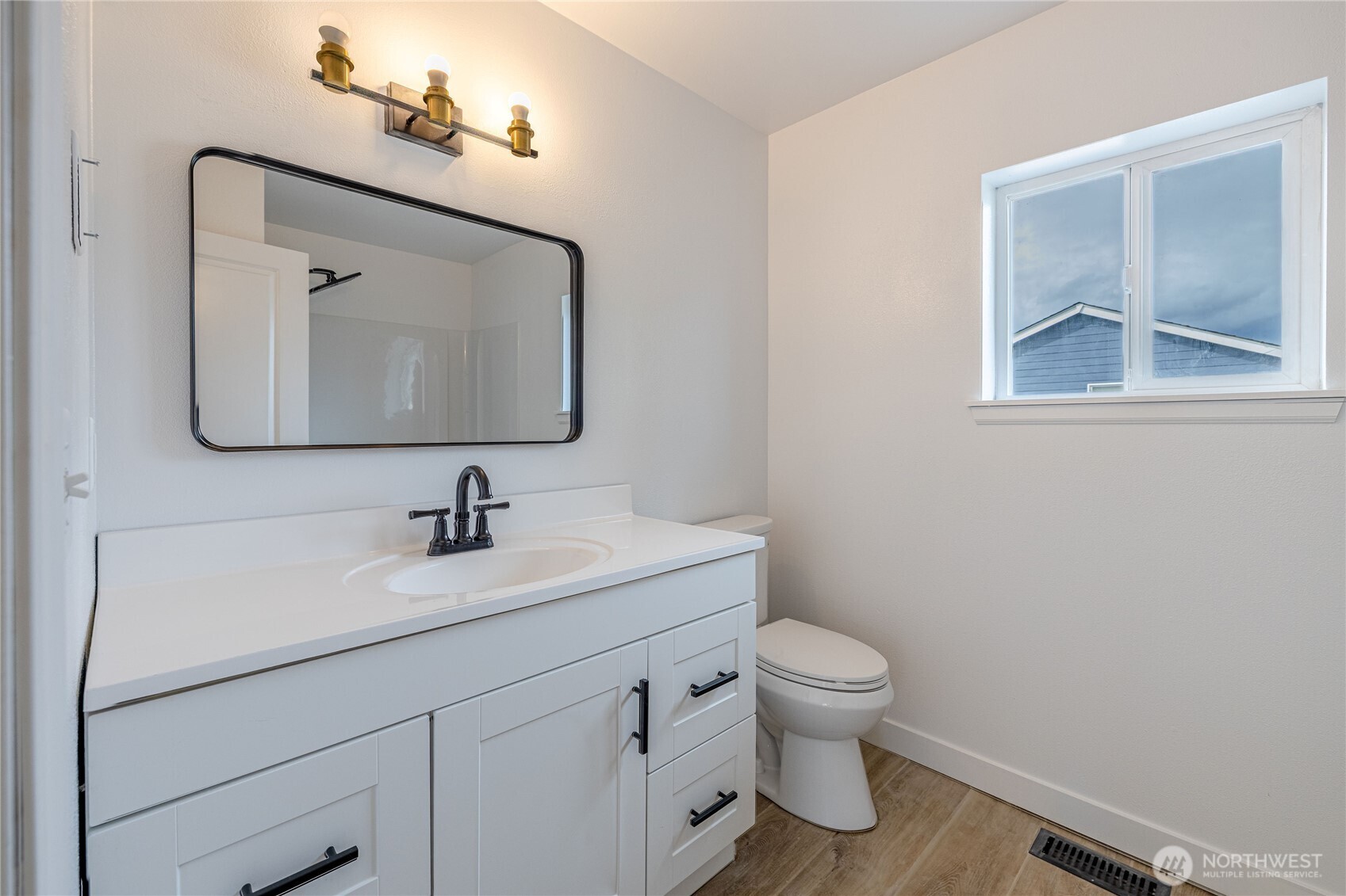 18306 71st Avenue Property Photo 34