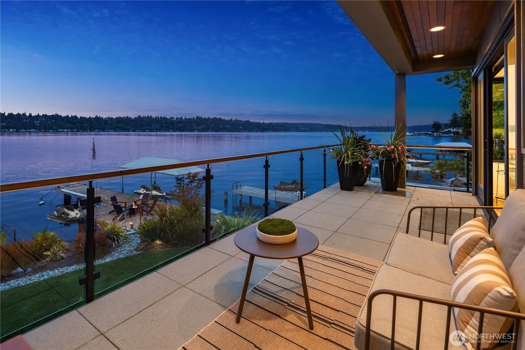 13031 Holmes Point Drive Property Photo 14