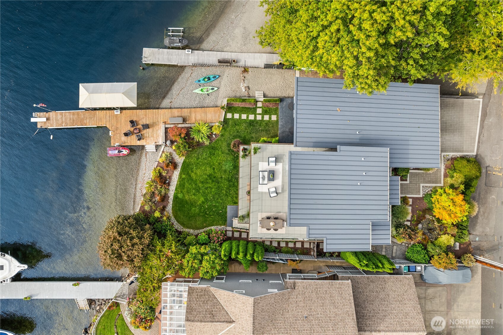 13031 Holmes Point Drive Property Photo 36