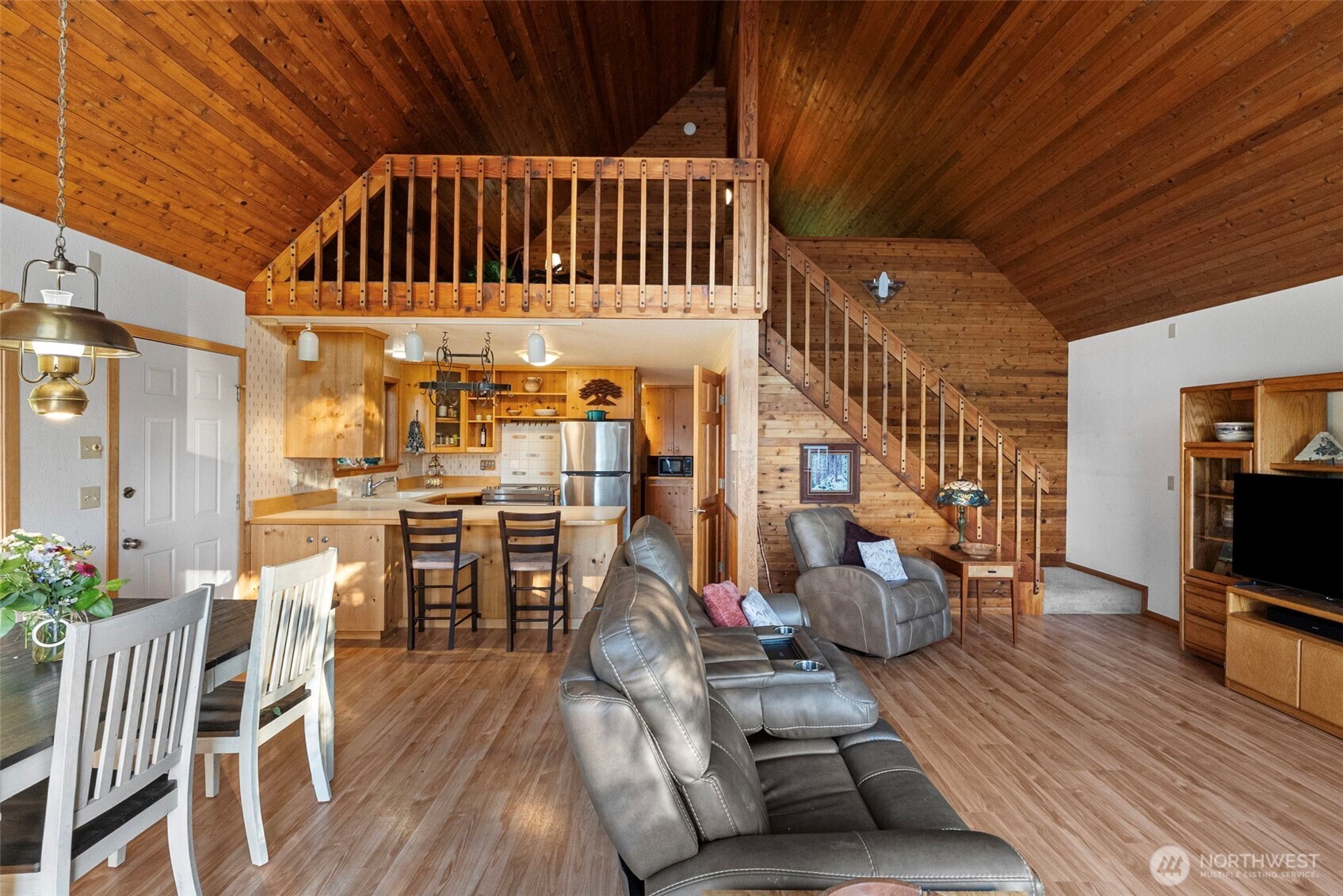 61 E Twanoh Tides Drive Property Photo 5