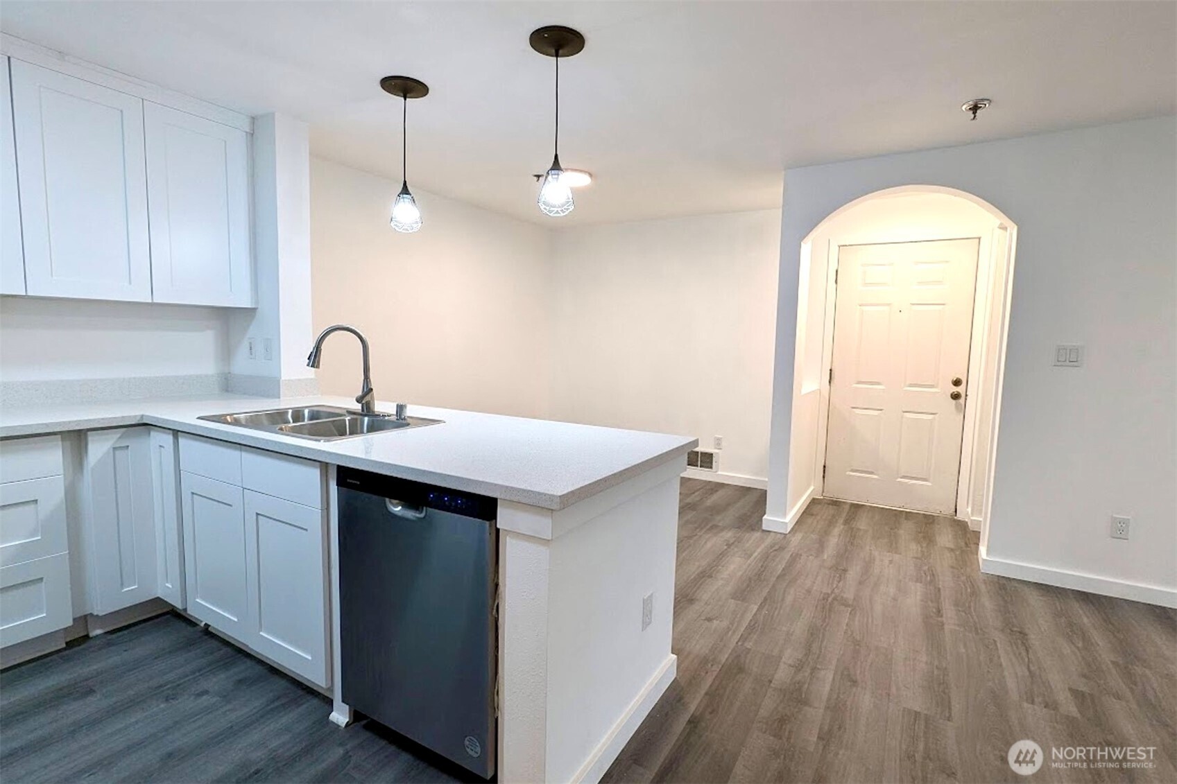 975 Aberdeen Avenue A101 Property Photo 4