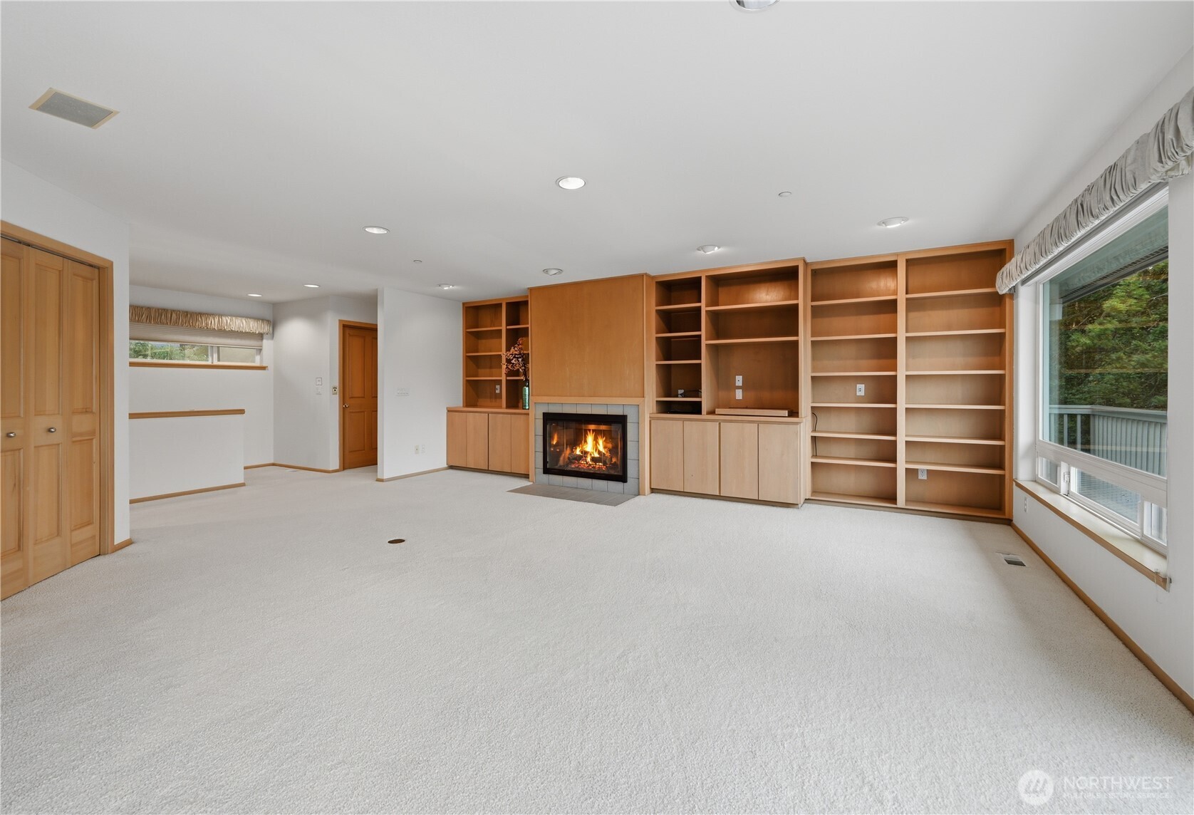 19749 53rd Avenue Property Photo 3