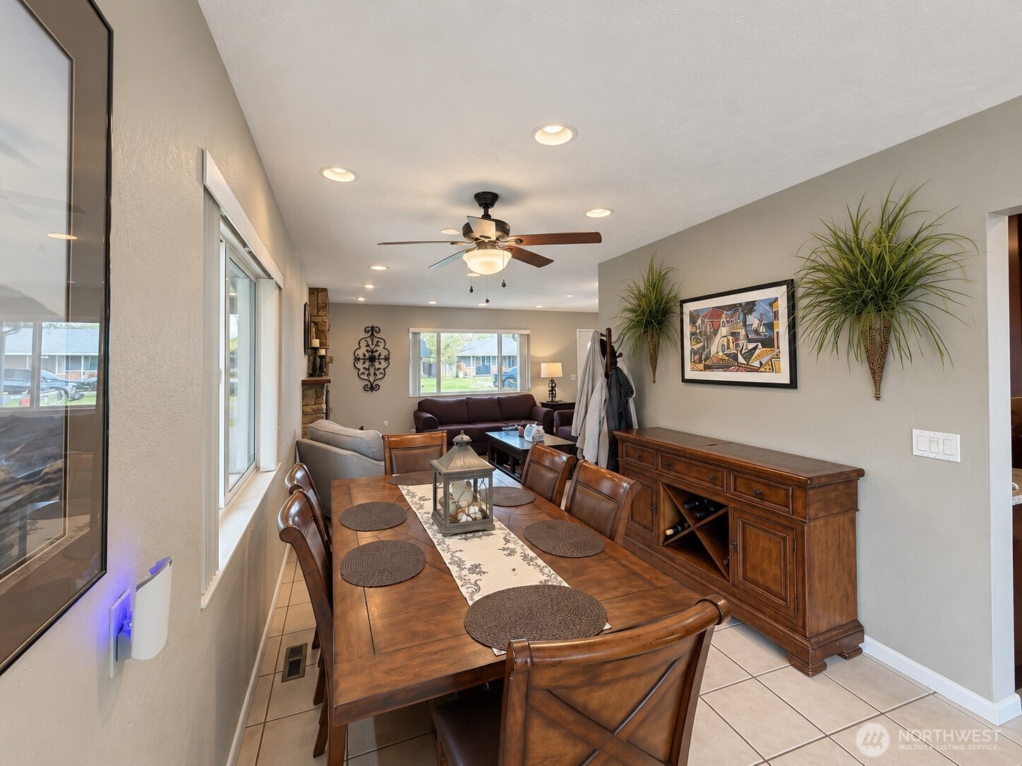 808 E Oak Street Property Photo 18