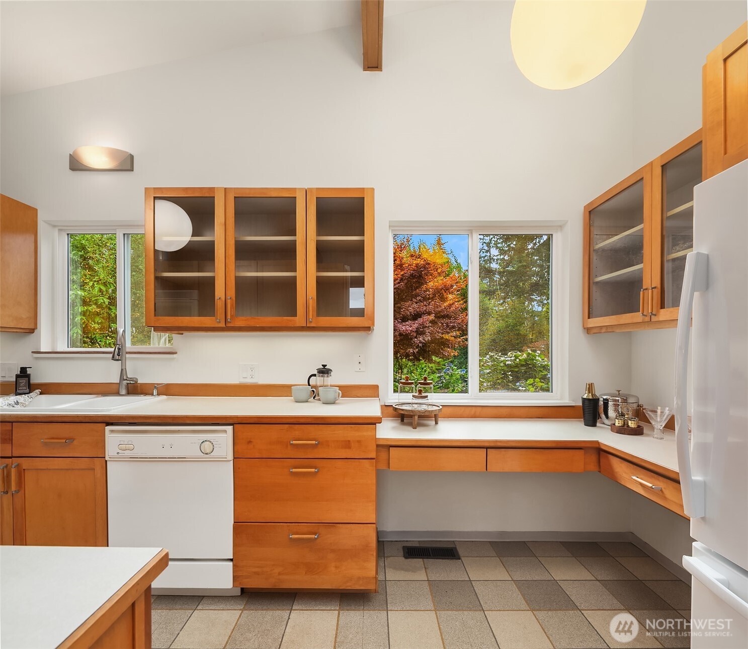 8124 213th Street Property Photo 11