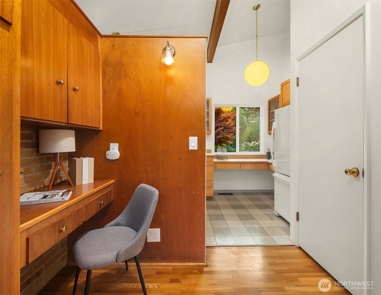 8124 213th Street Property Photo 12