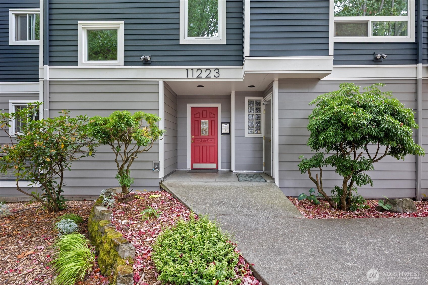 11223 Corliss Avenue 301 Property Photo 1