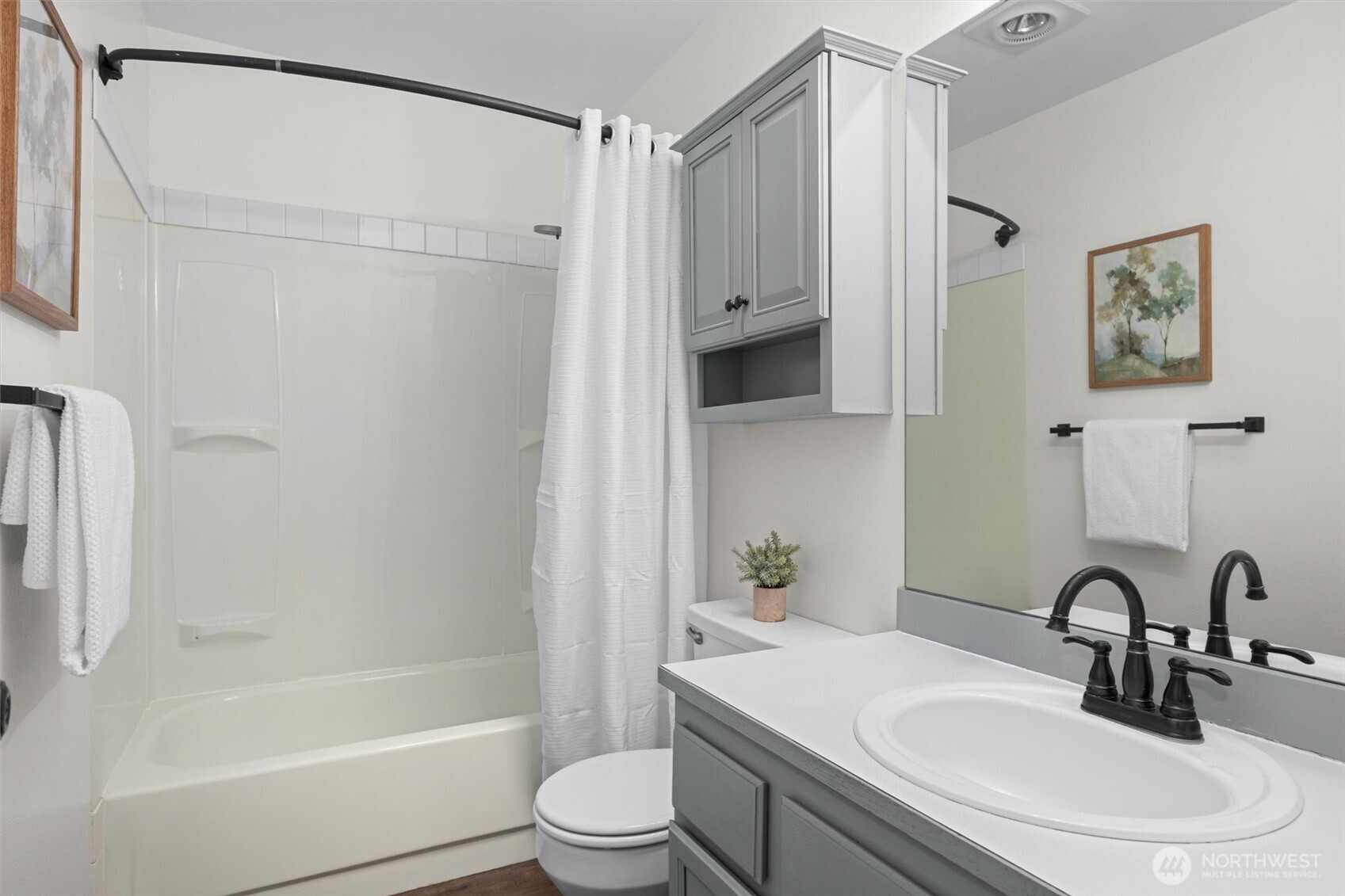 11223 Corliss Avenue 301 Property Photo 12
