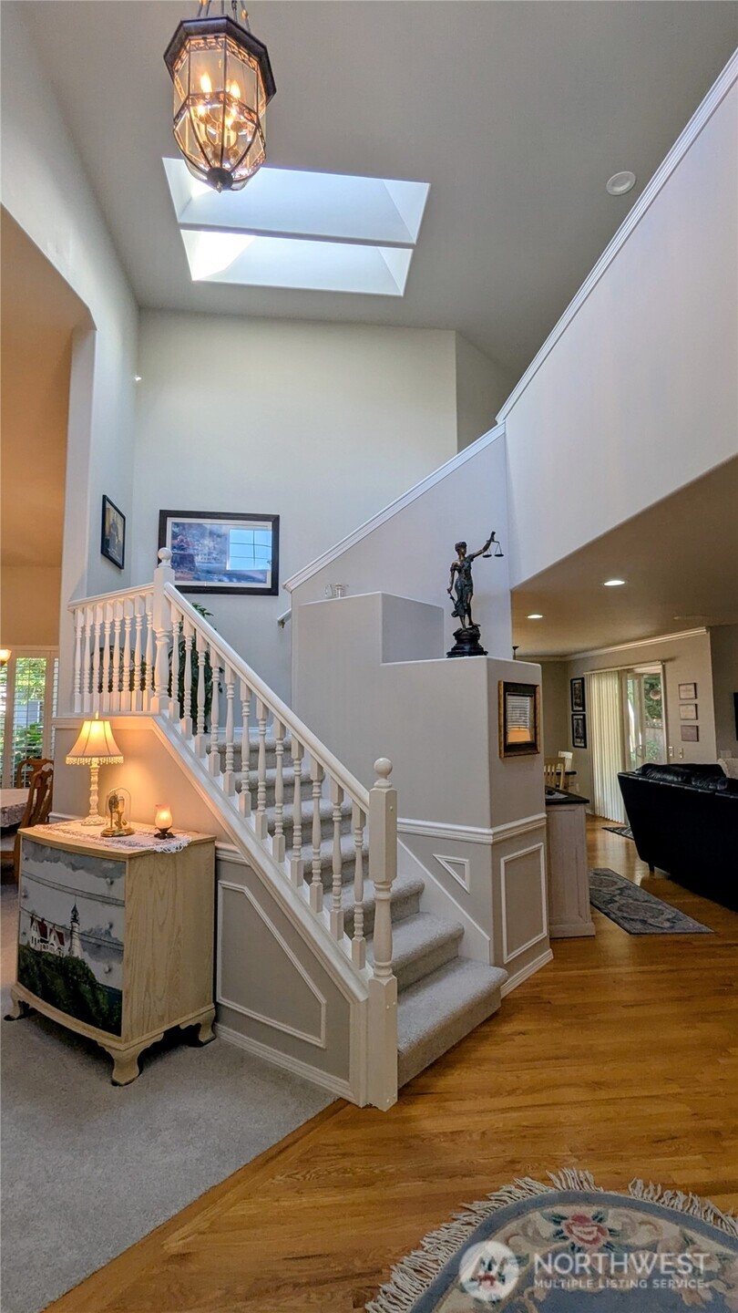 18431 12th Drive Property Photo 5