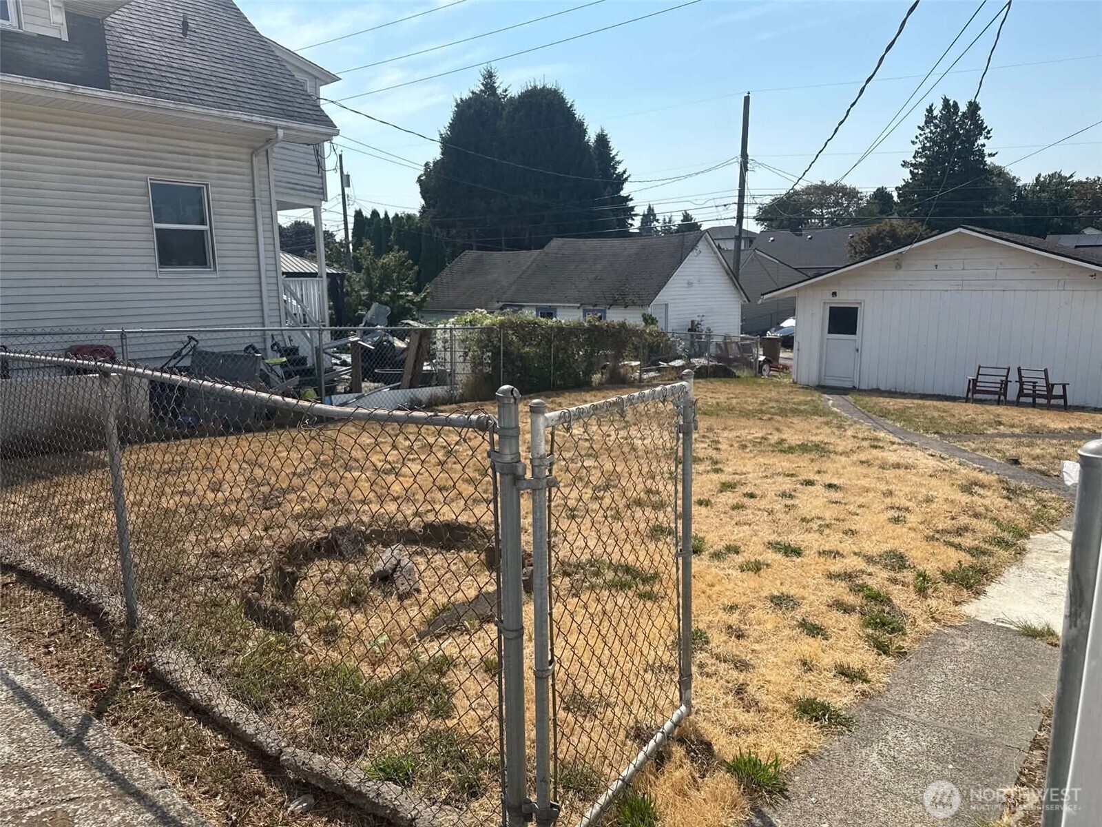 1936 S M Street Property Photo 5