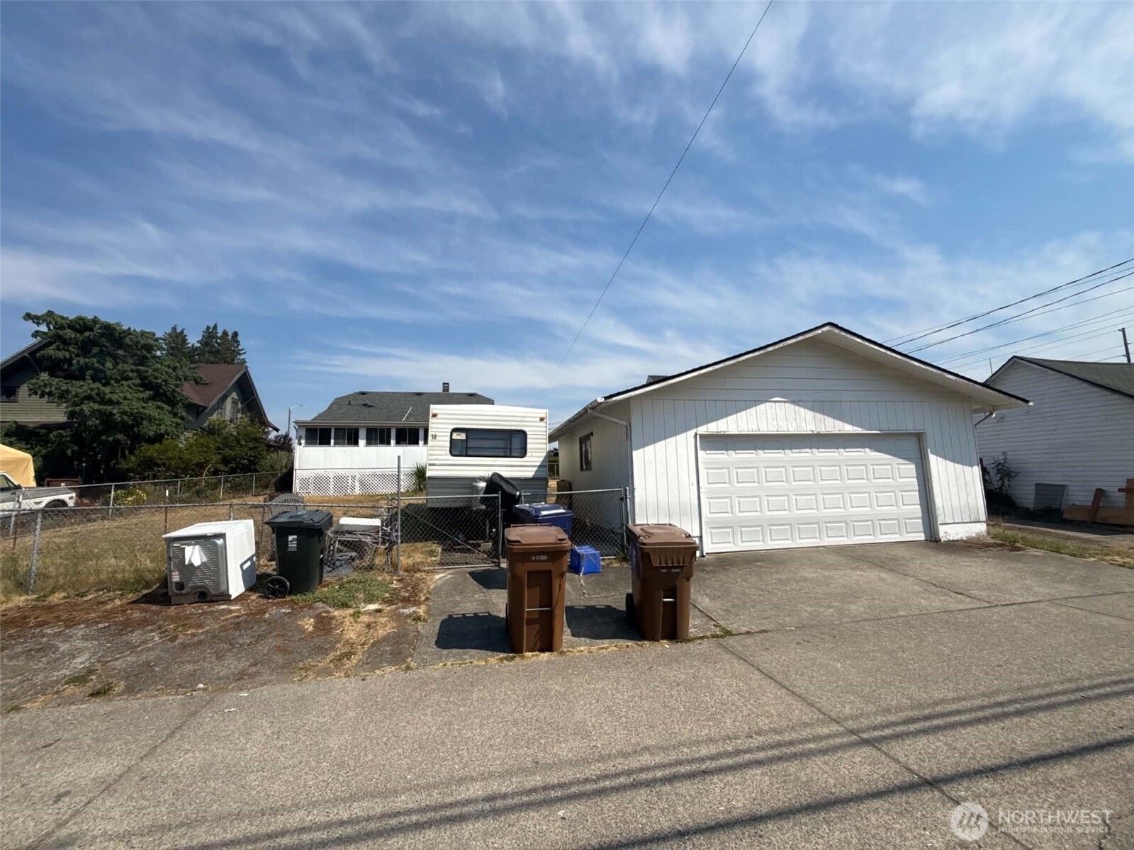 1936 S M Street Property Photo 9