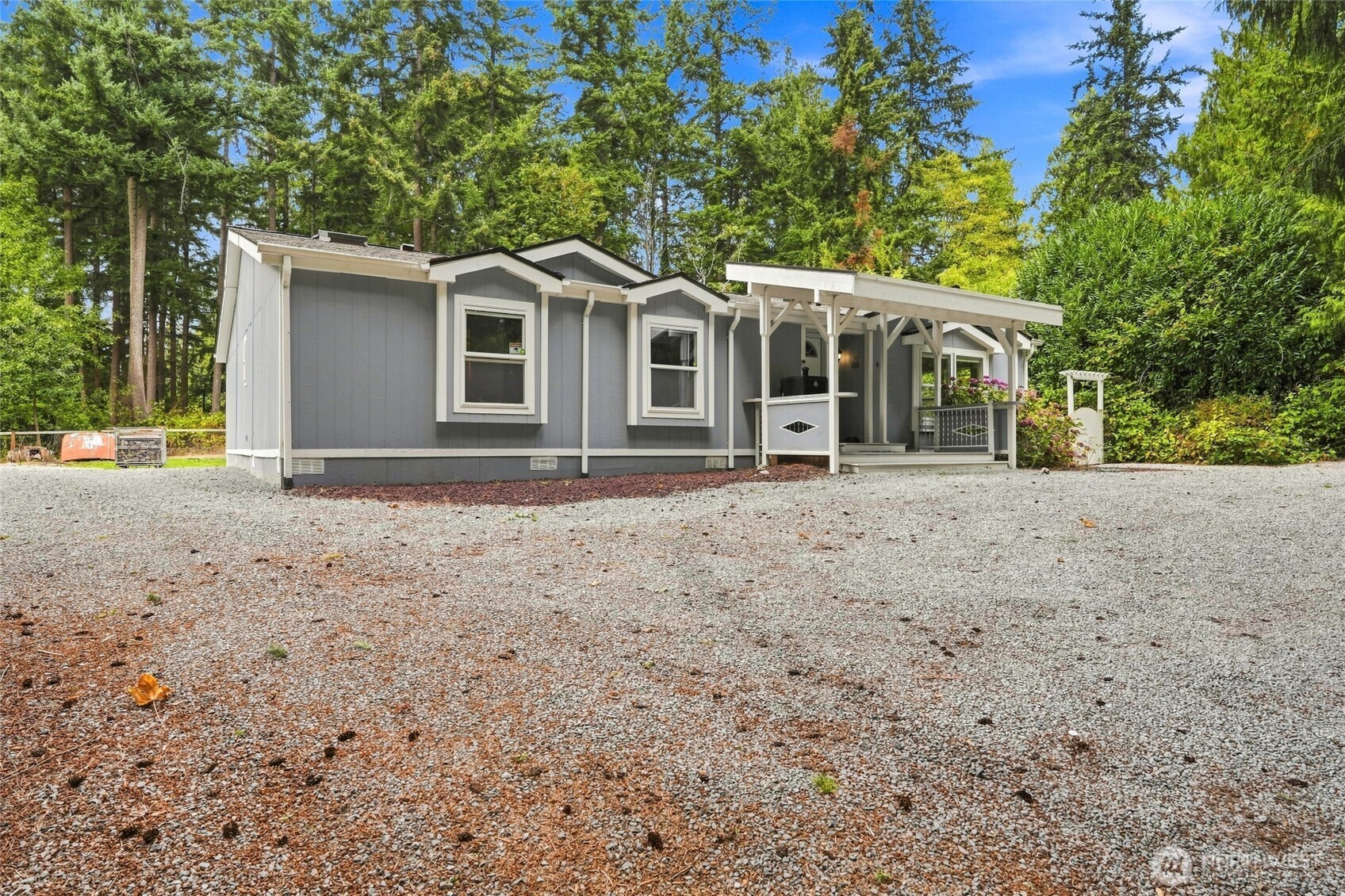 665 Awa Lane Property Photo 1