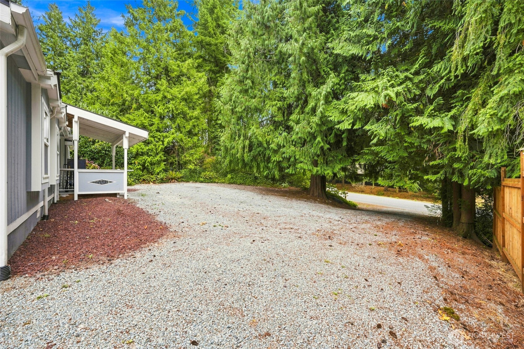 665 Awa Lane Property Photo 10