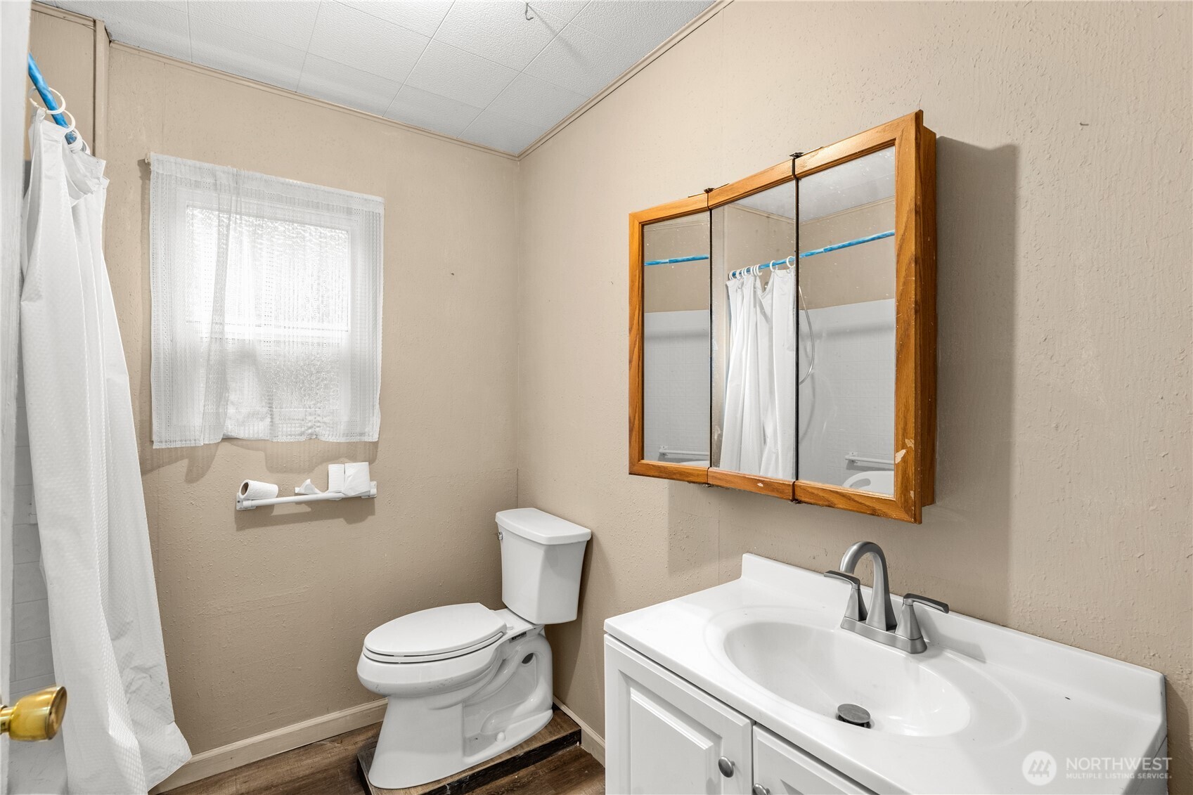 1124 Lincoln Street Property Photo 12