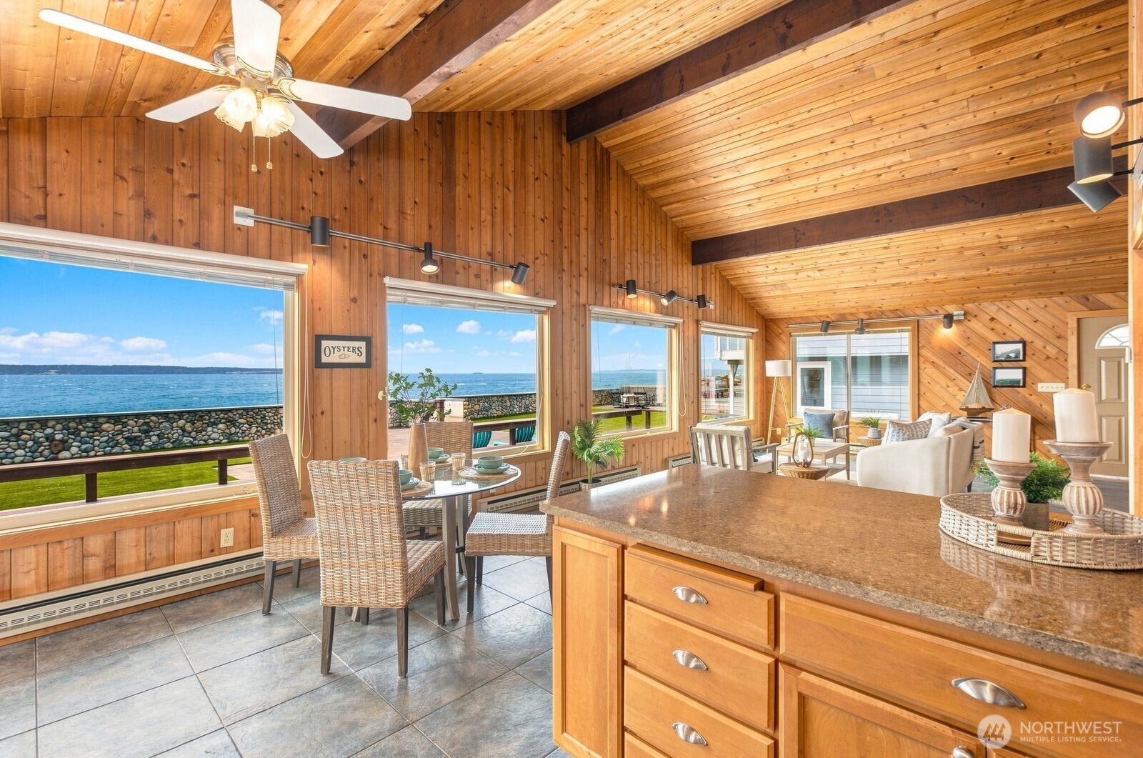 3672 Oceanside Drive Property Photo 15