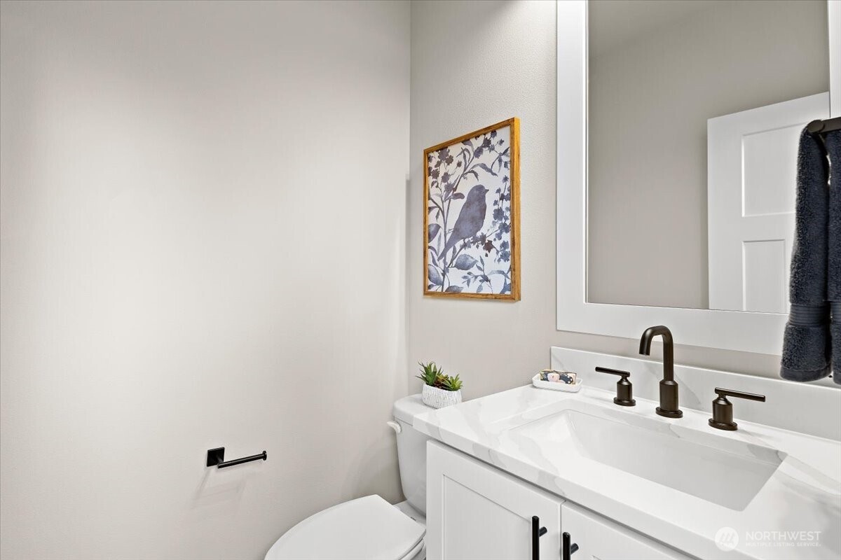 225 156th Place Mg 07 Property Photo 15