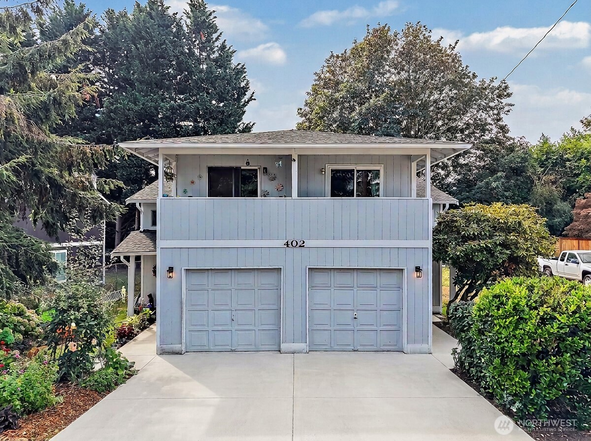 402 4th Street Property Photo 1