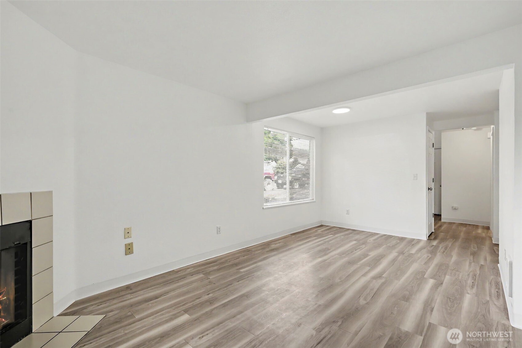 402 4th Street Property Photo 4