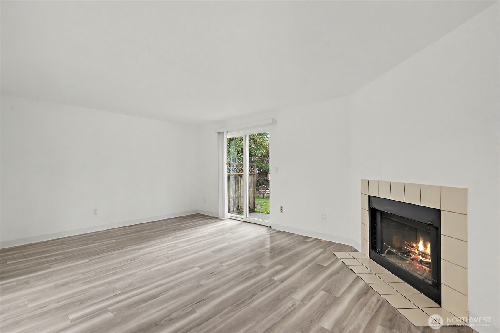 402 4th Street Property Photo 5