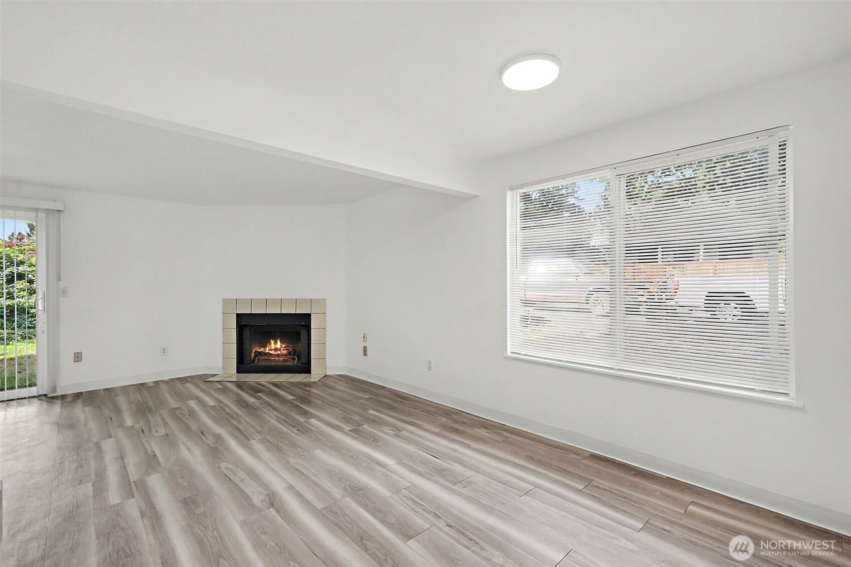 402 4th Street Property Photo 7
