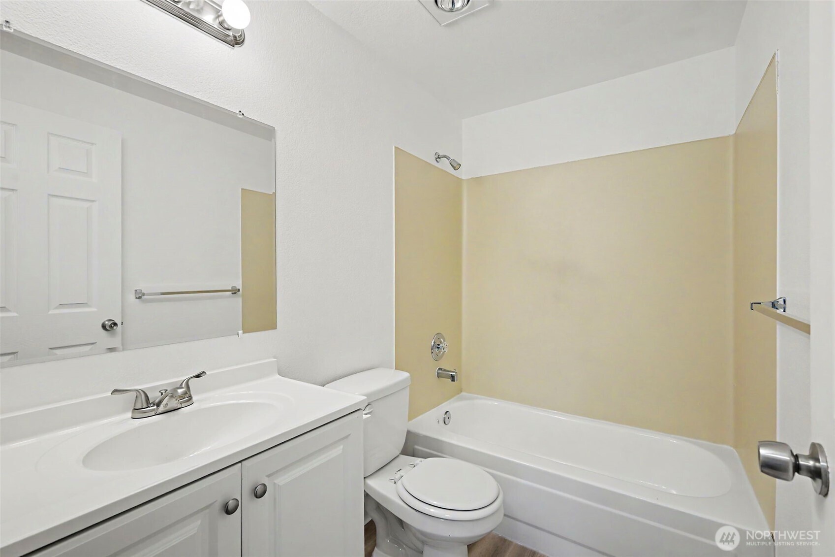 402 4th Street Property Photo 13