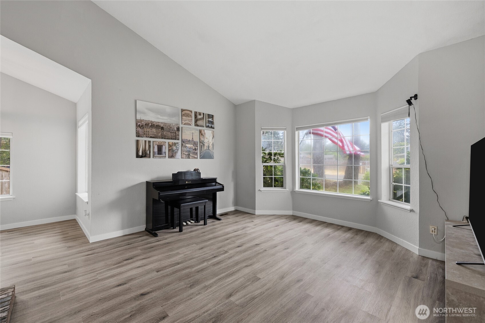 19111 11th Avenue Ct Property Photo 5