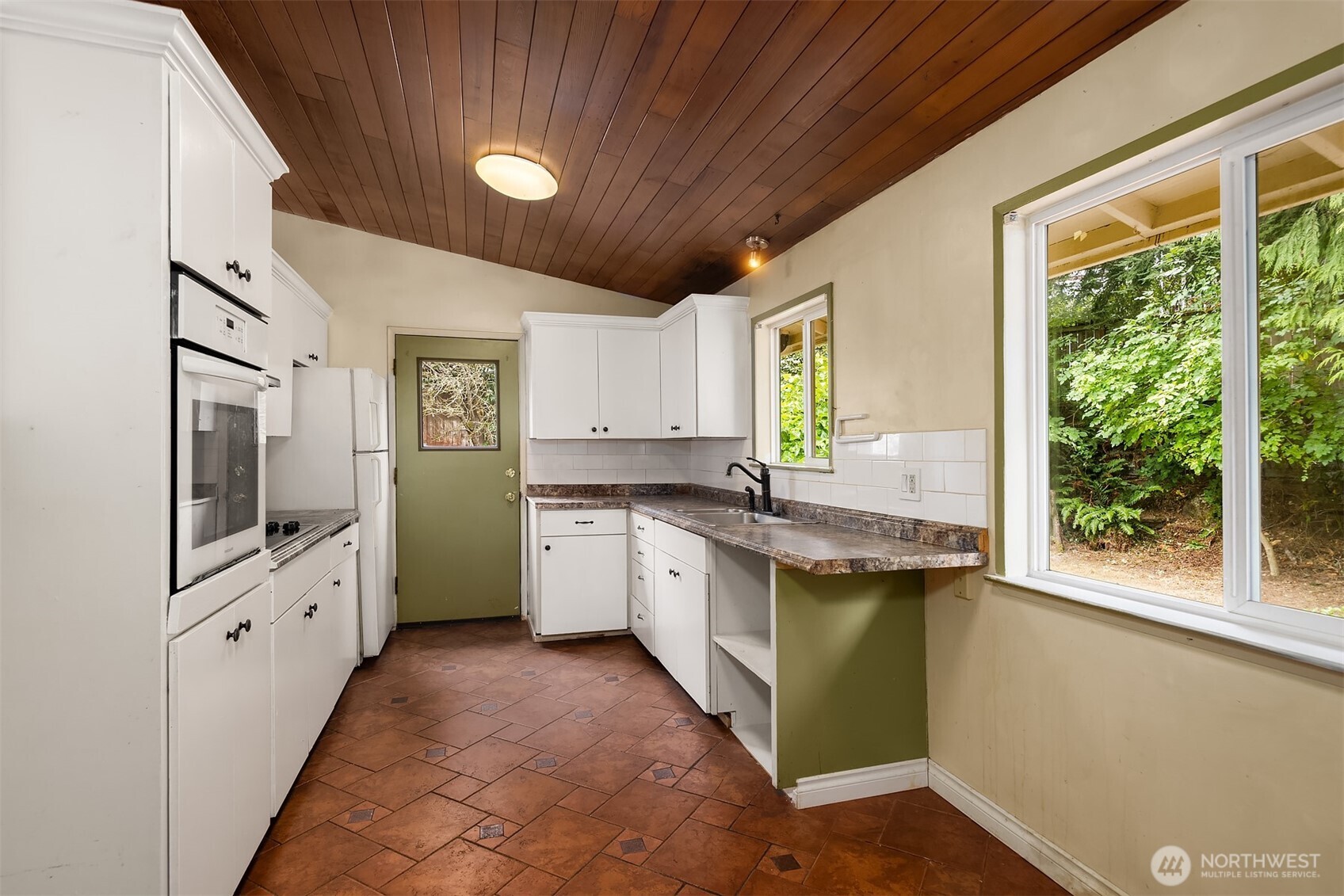 18061 28th Avenue Property Photo 5