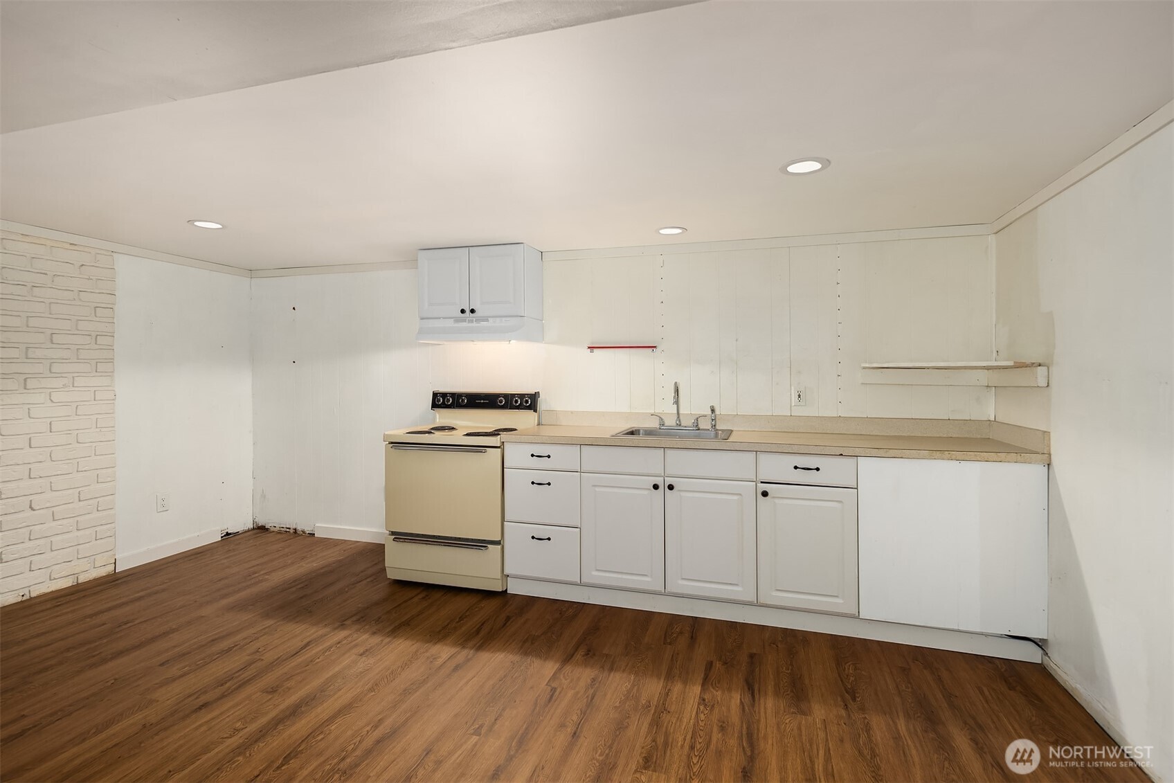 18061 28th Avenue Property Photo 14