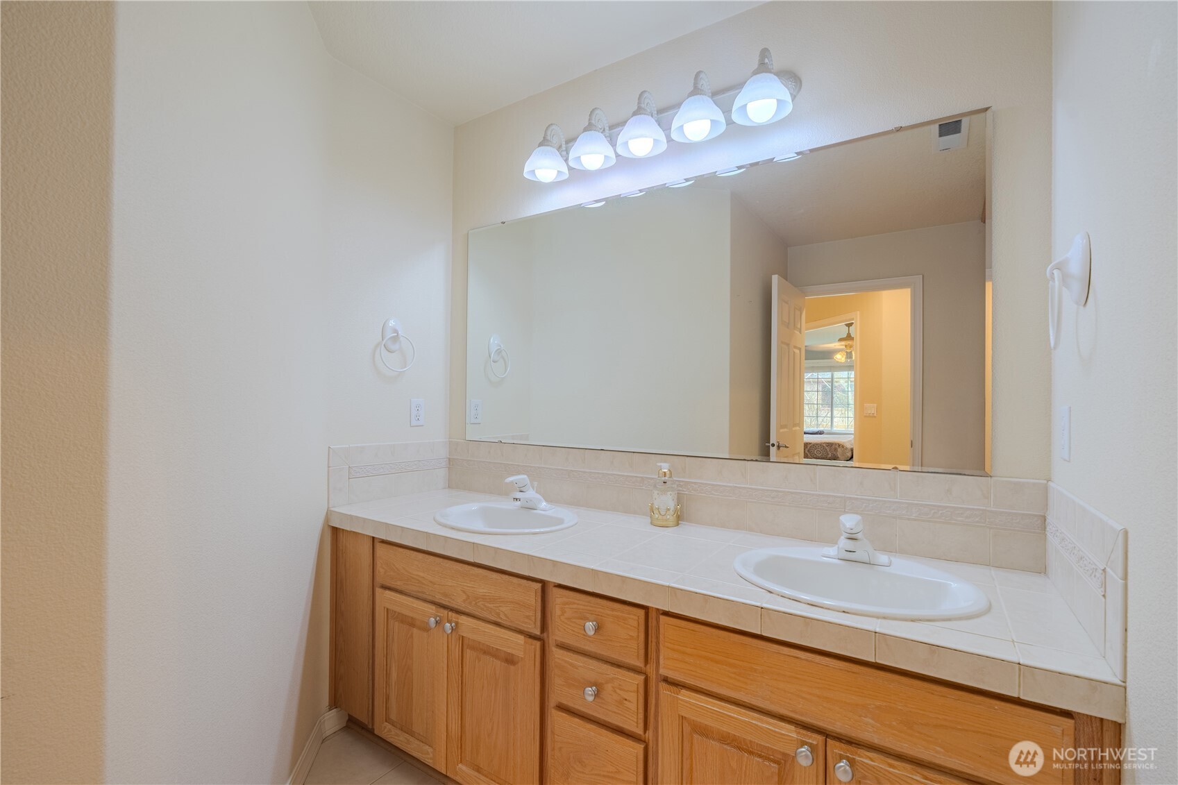 1519 Nw 86th Street Property Photo 24