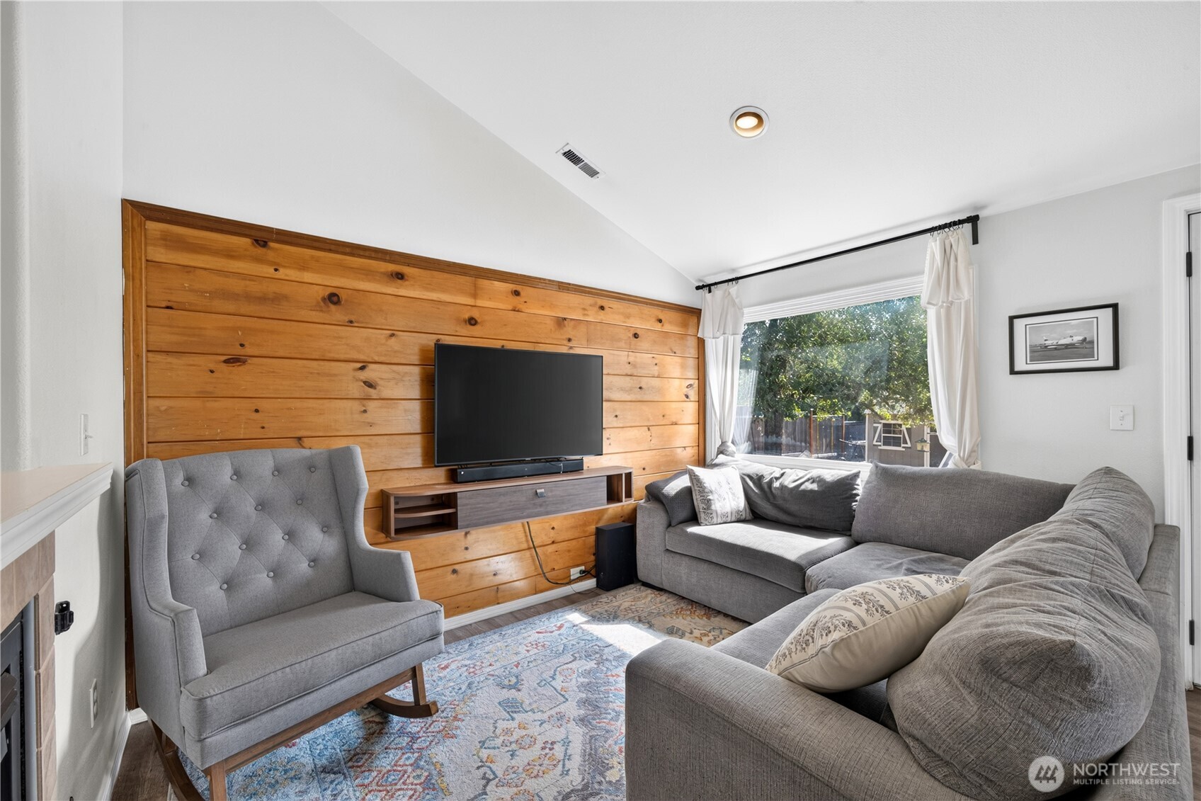 503 Gove Street Property Photo 9