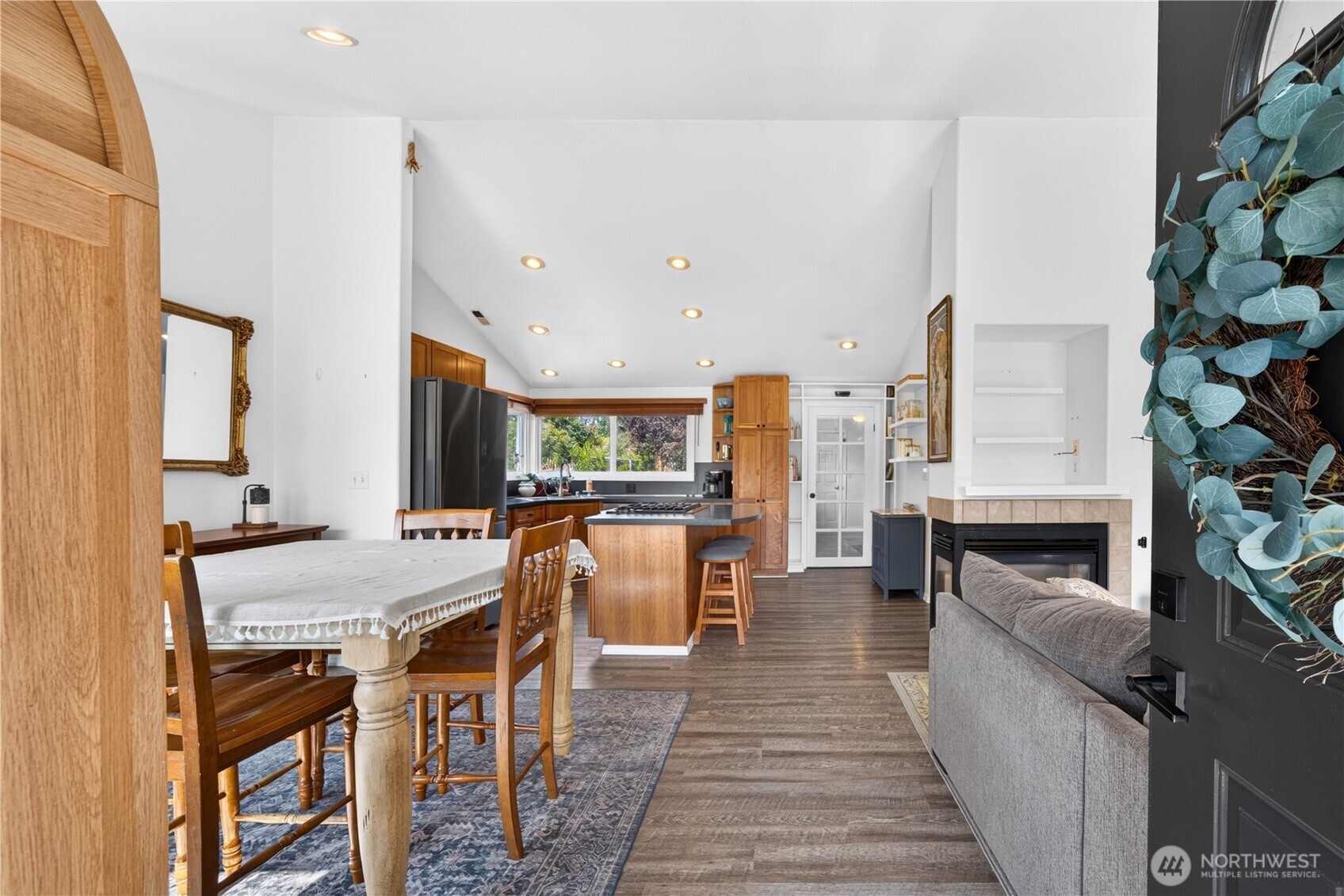 503 Gove Street Property Photo 11