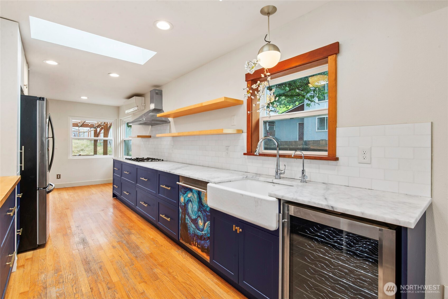 9682 Beacon Avenue Property Photo 10