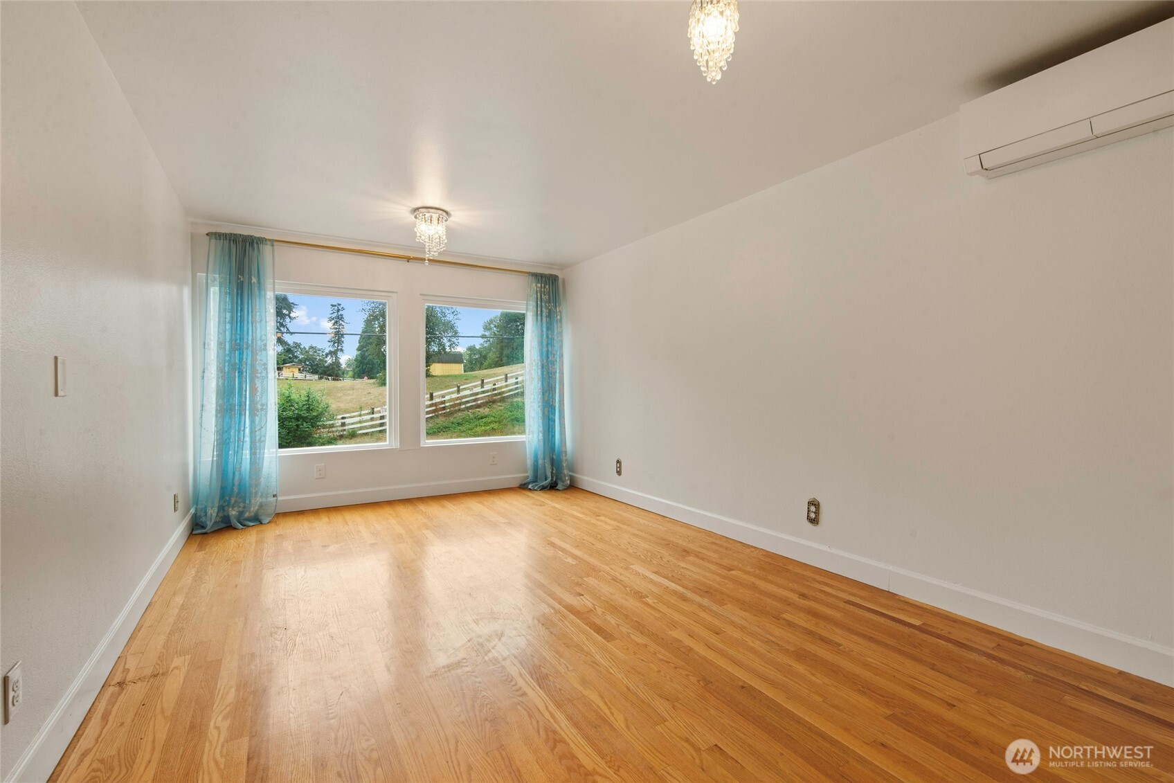 9682 Beacon Avenue Property Photo 20