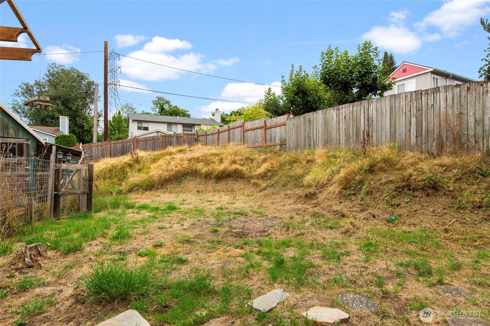 9682 Beacon Avenue Property Photo 29