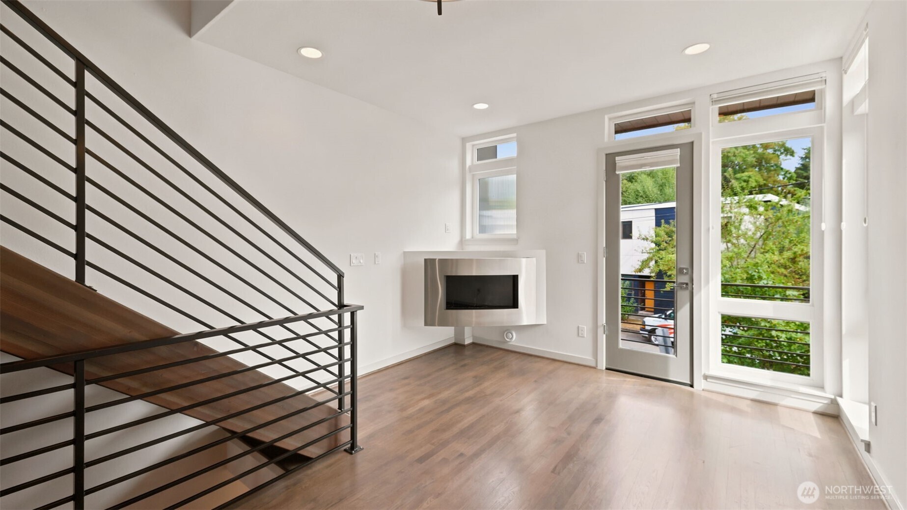 7459 Woodlawn Avenue A Property Photo 3