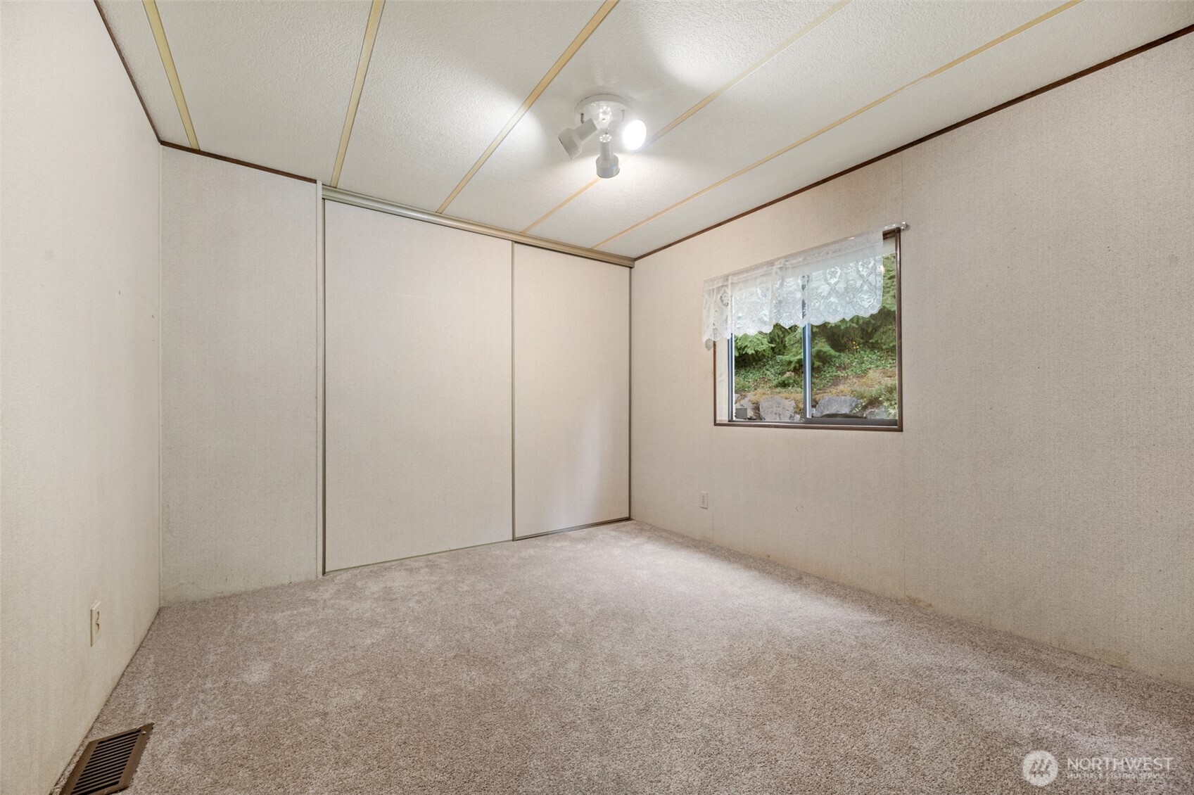 5810 Fleming Street 23 Property Photo 28