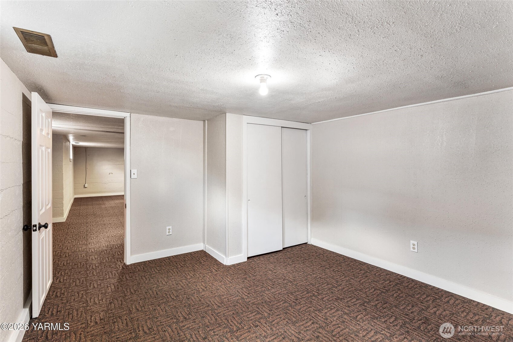 218 S 15th Avenue Property Photo 19