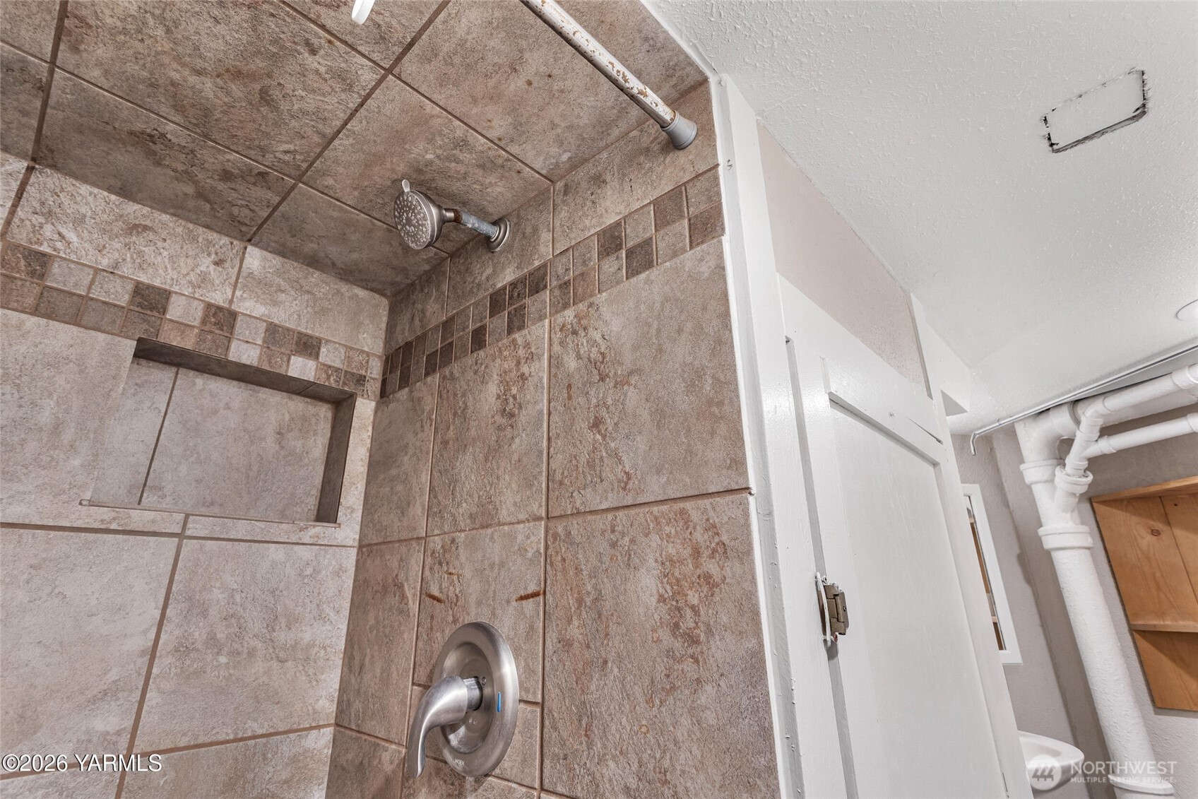 218 S 15th Avenue Property Photo 25