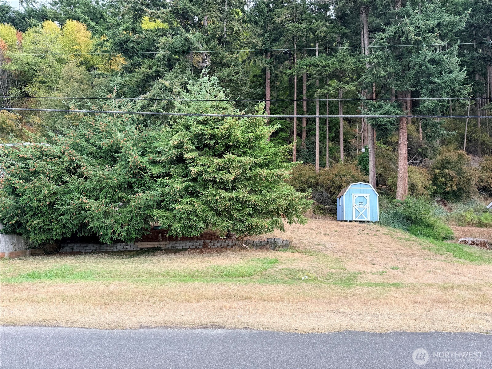 3687 Shorewood Avenue Property Photo 2