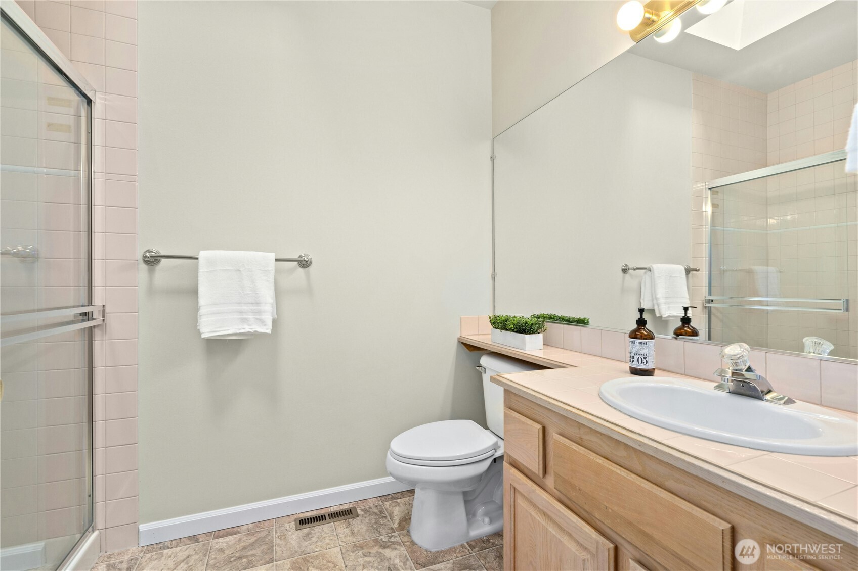9821 Ne Riverbend Drive C 102 Property Photo 21