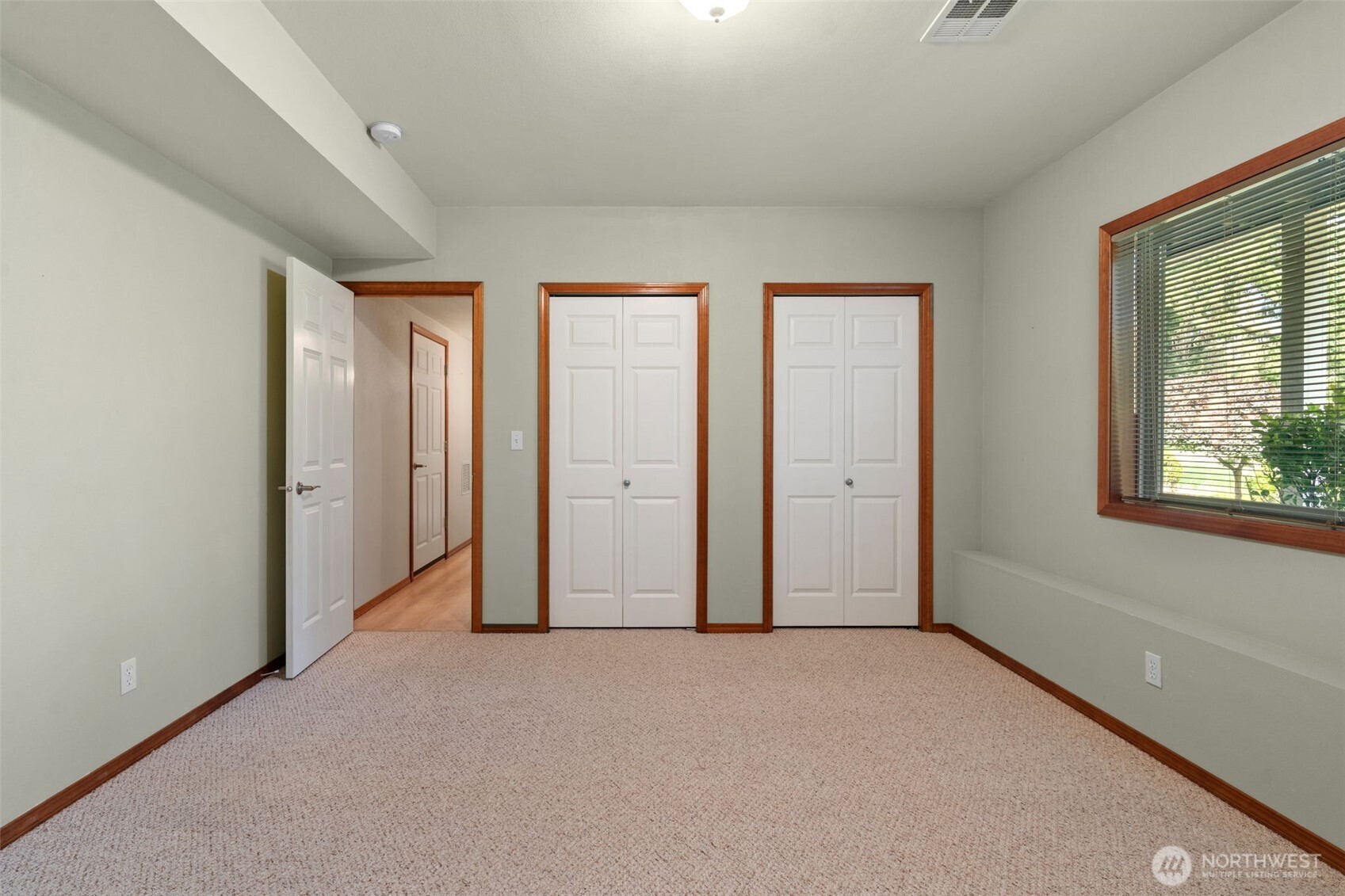 550 E Old Ranch Road Property Photo 32