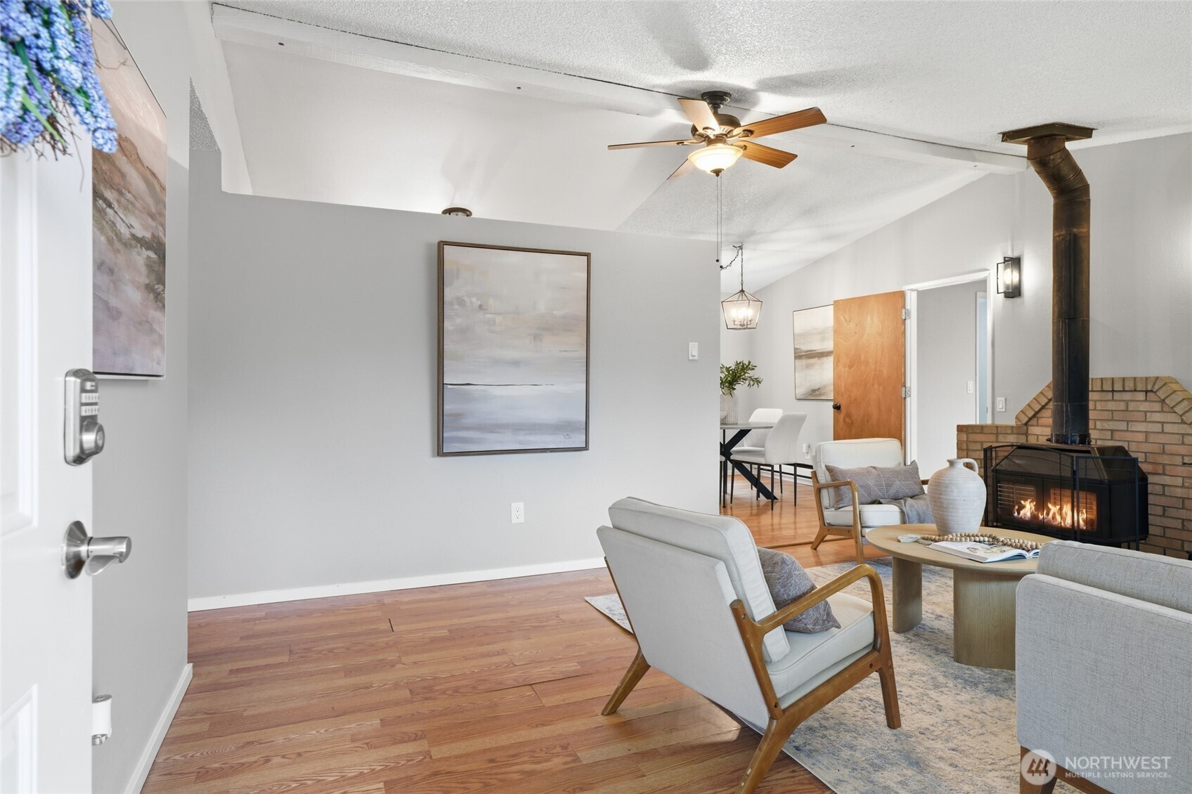 112 19th Avenue Property Photo 4