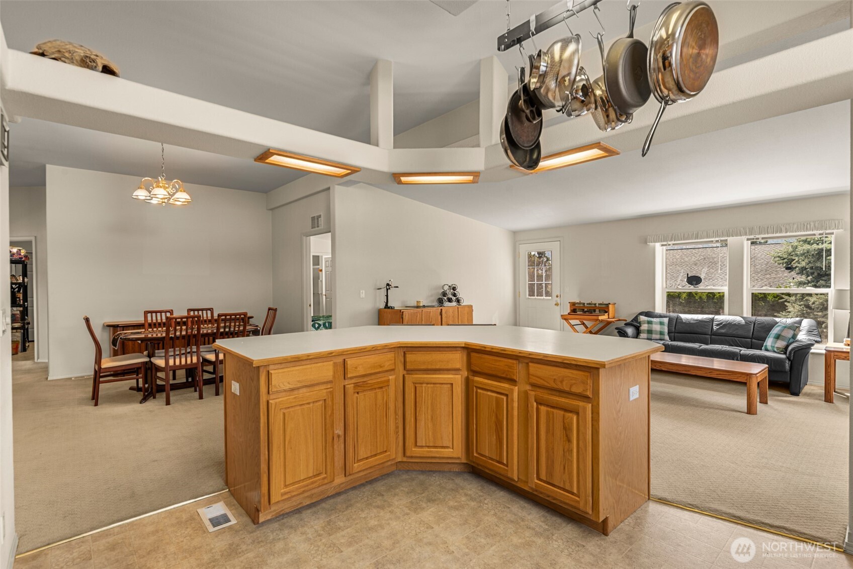 944 Sunrise Drive Property Photo 15