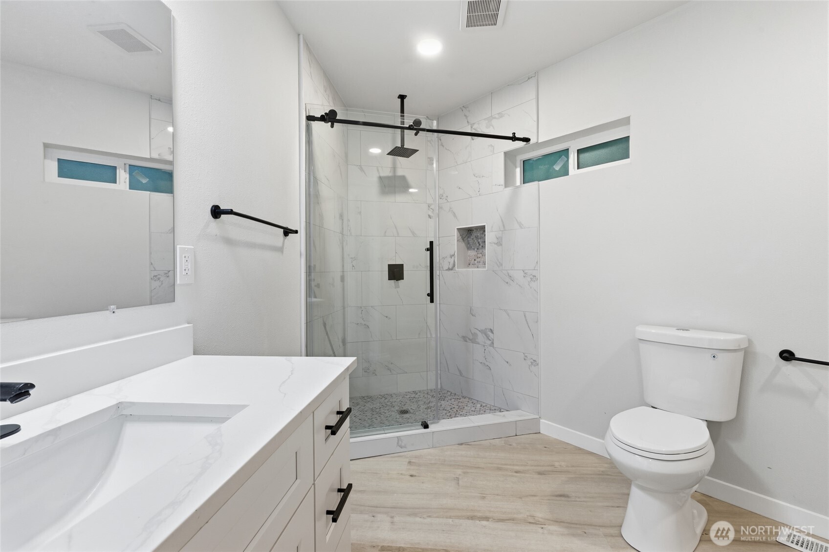 10953 N Madison Avenue Property Photo 5
