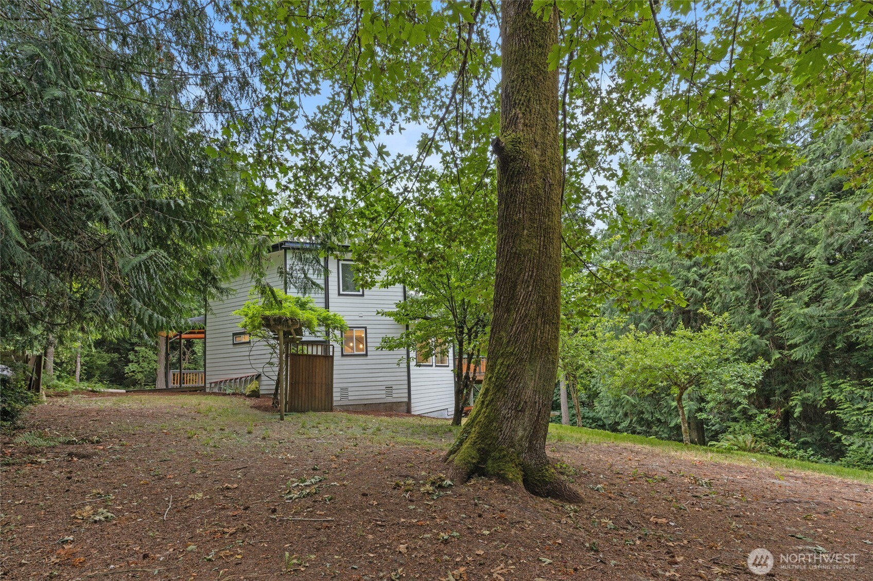 10953 N Madison Avenue Property Photo 28
