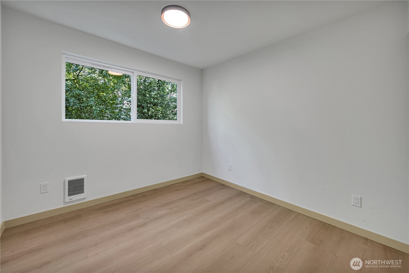15210 Macadam Rd D301 Property Photo 13