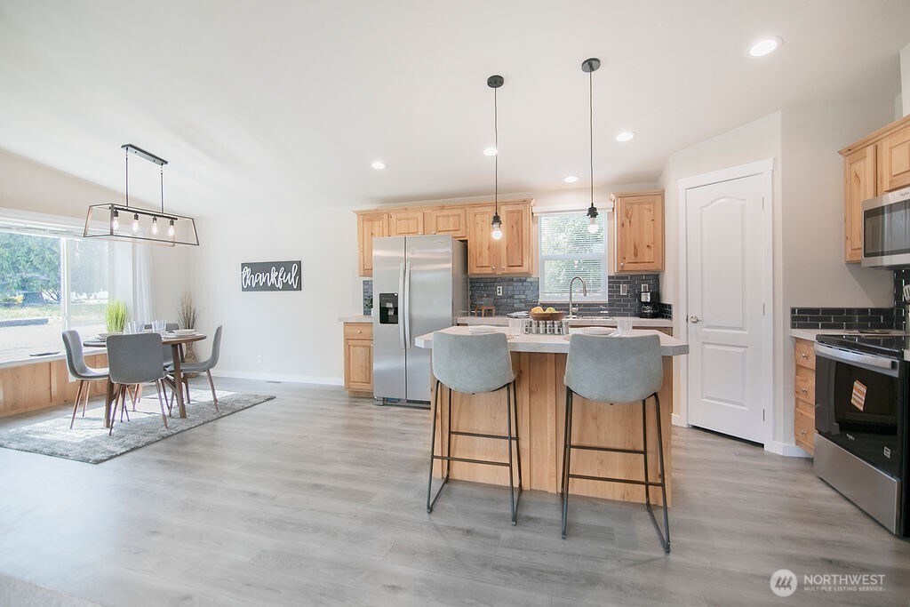 420 Pine Street Property Photo 6