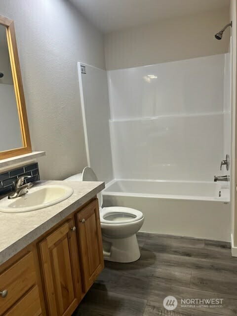 420 Pine Street Property Photo 12