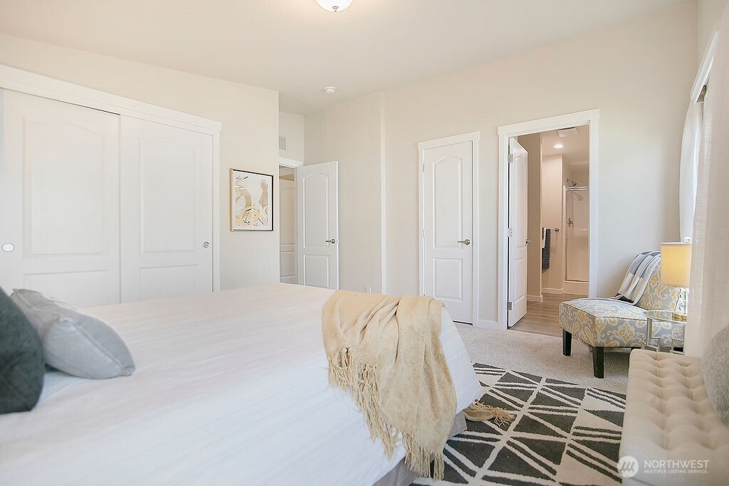 420 Pine Street Property Photo 13