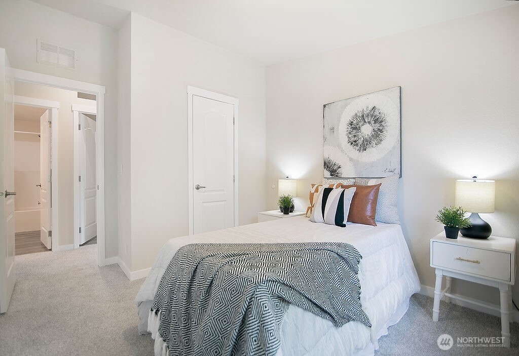 420 Pine Street Property Photo 18